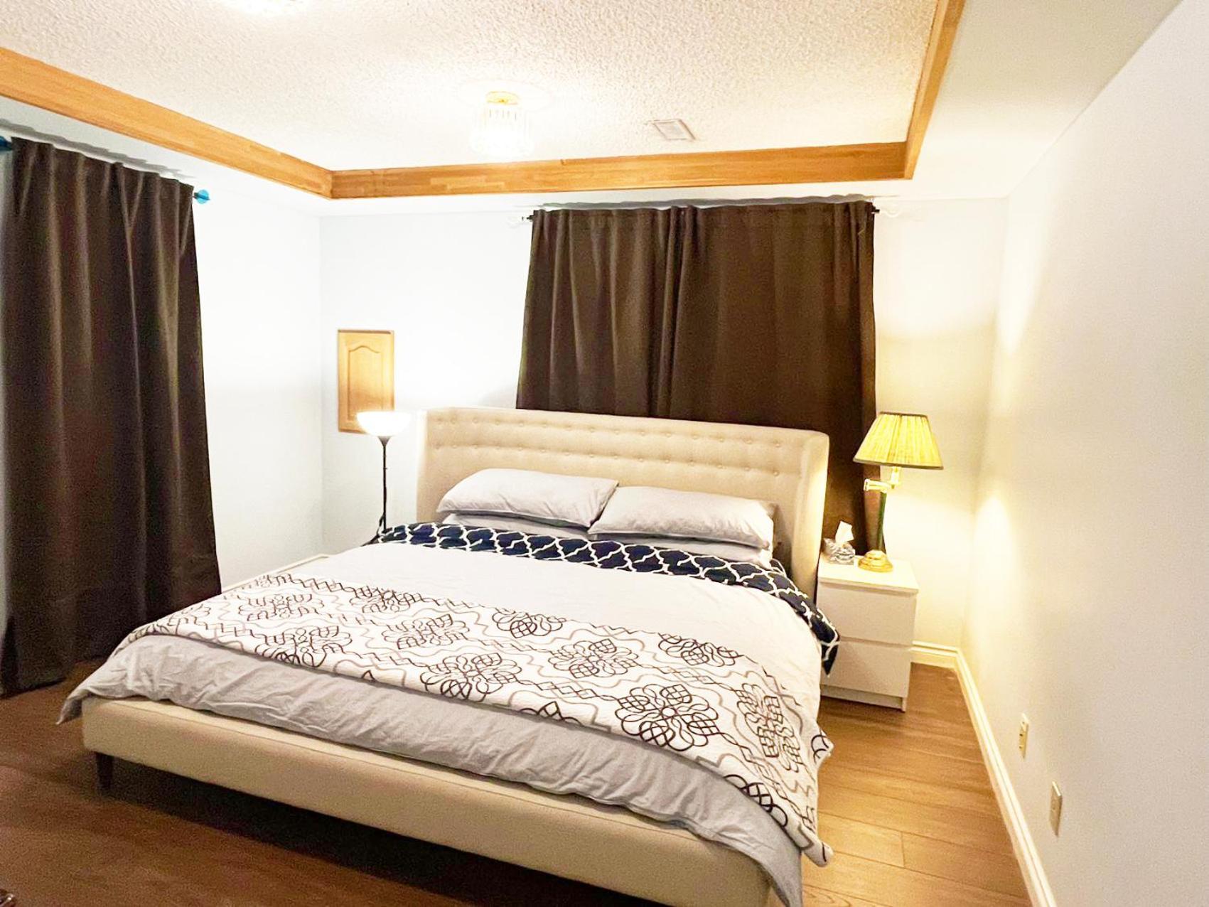 Private Suite With Private Entrance King Bed Richmond Exterior foto