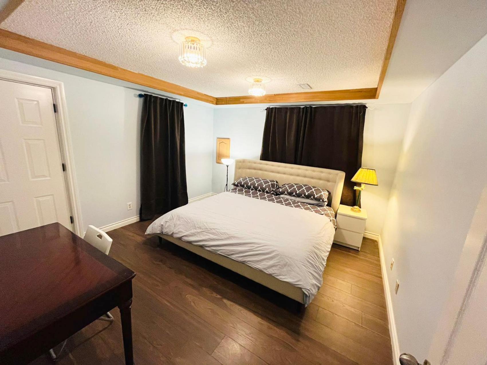 Private Suite With Private Entrance King Bed Richmond Exterior foto